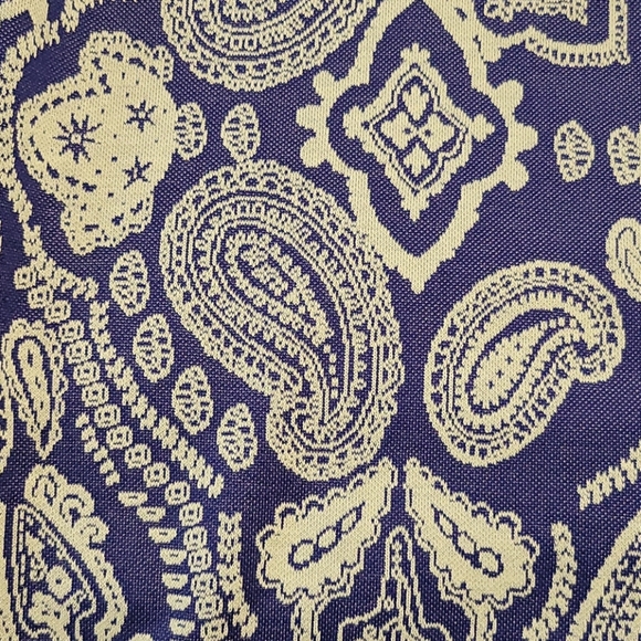 Lularoe Irma XL - Picture 2 of 3